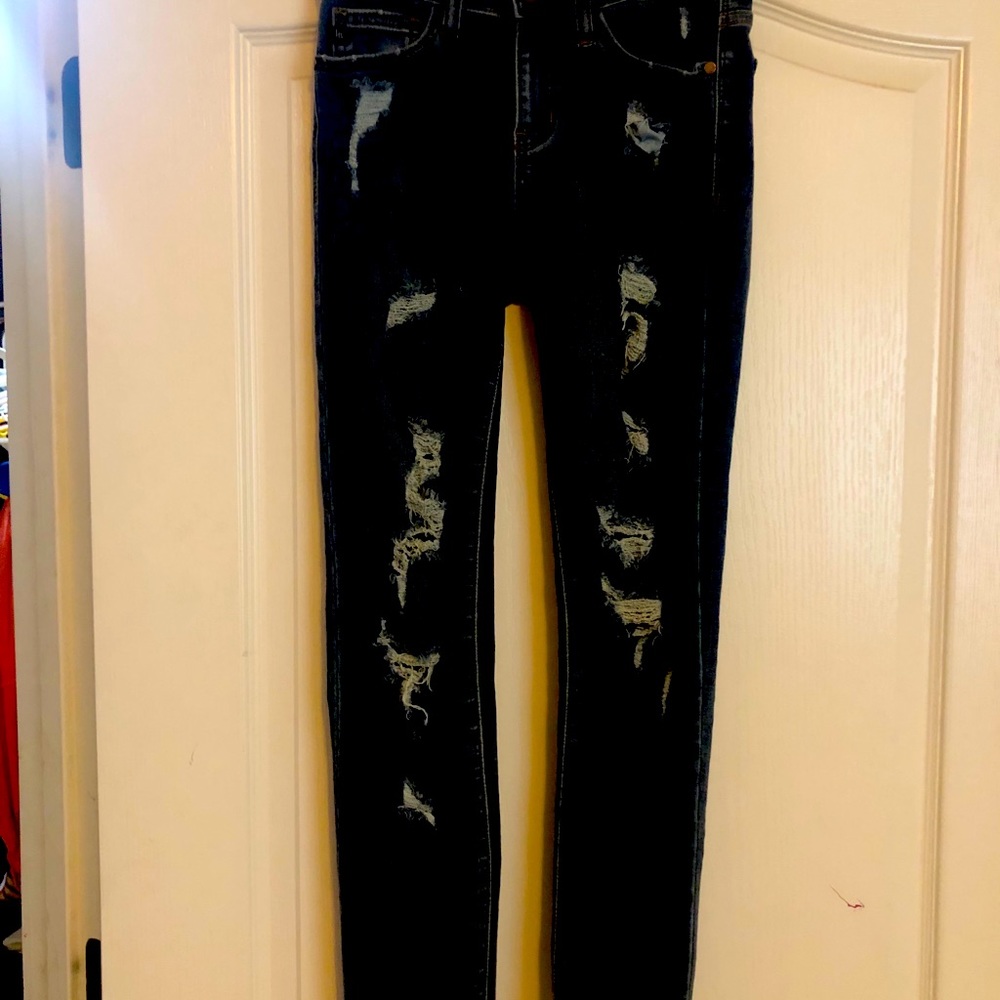 Judy Blue distressed skinny jeans